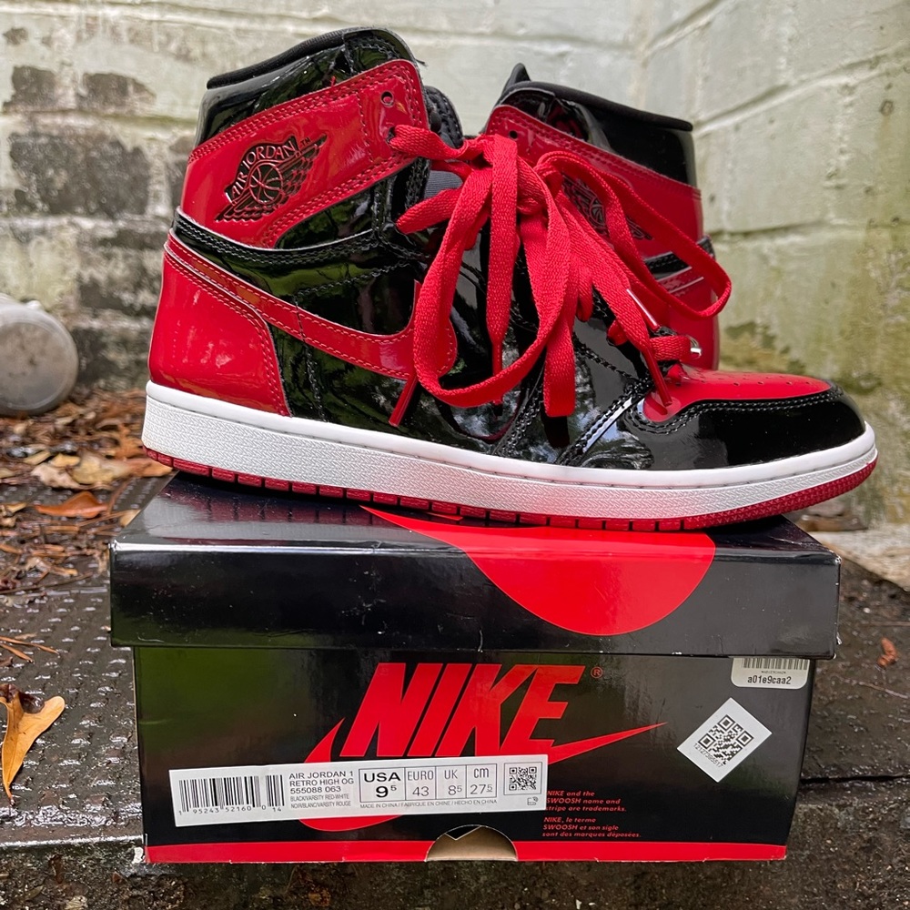 Jordan Retro 1 High (patent leather) size. 9.5